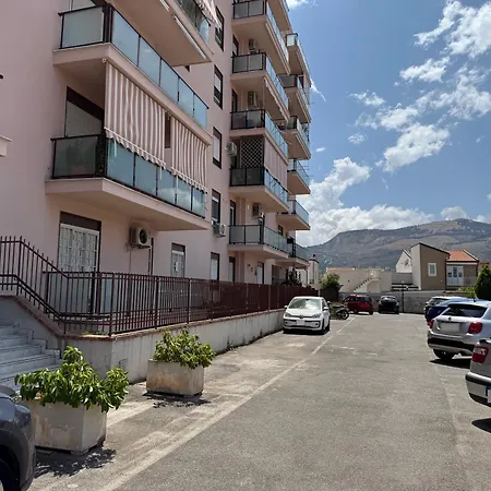 Apartment Castelforte House Palermo